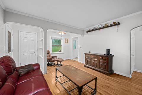 Tiny photo for 2404 MYRTLE Street, Davenport, IA 52804 (MLS # 12679202)