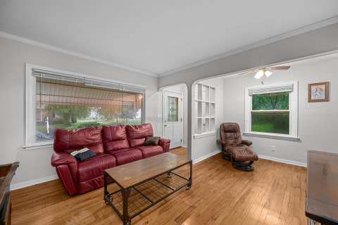 Tiny photo for 2404 MYRTLE Street, Davenport, IA 52804 (MLS # 12679202)
