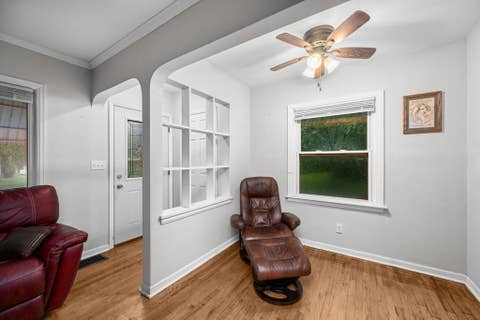 Tiny photo for 2404 MYRTLE Street, Davenport, IA 52804 (MLS # 12679202)