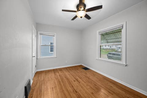 Tiny photo for 2404 MYRTLE Street, Davenport, IA 52804 (MLS # 12679202)