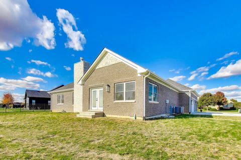 Tiny photo for 5508 Legend Drive, Yorkville, IL 60560 (MLS # 12560446)