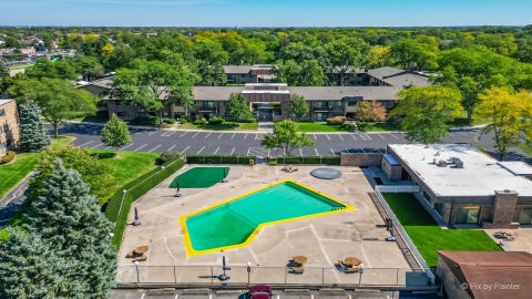 Tiny photo for 2632 N Windsor Drive #102, Arlington Heights, IL 60004 (MLS # 12773507)