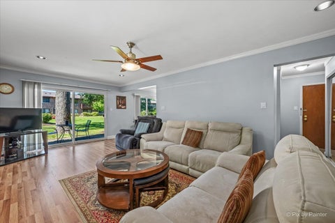 Tiny photo for 2632 N Windsor Drive #102, Arlington Heights, IL 60004 (MLS # 12773507)