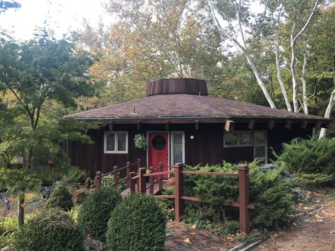 Photo of 1 Lilac Lane, Carbondale, IL 62903 (MLS # 12602508)