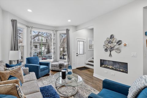 Tiny photo for 2817 N Sacramento Avenue, Chicago, IL 60618 (MLS # 12577797)