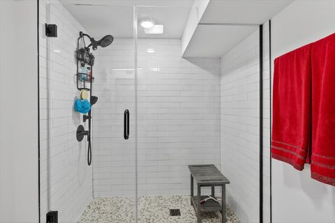 Tiny photo for 2817 N Sacramento Avenue, Chicago, IL 60618 (MLS # 12577797)