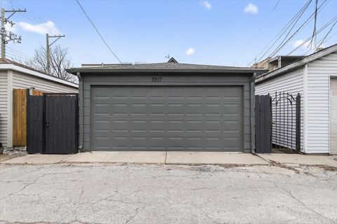 Tiny photo for 2817 N Sacramento Avenue, Chicago, IL 60618 (MLS # 12577797)