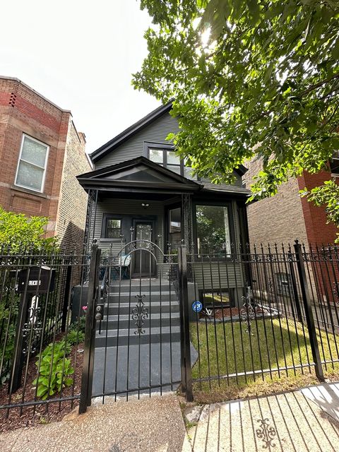 Tiny photo for 2817 N Sacramento Avenue, Chicago, IL 60618 (MLS # 12577797)