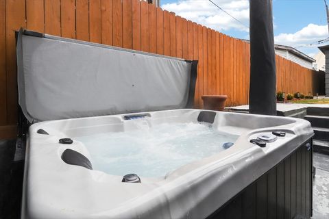 Tiny photo for 2817 N Sacramento Avenue, Chicago, IL 60618 (MLS # 12577797)