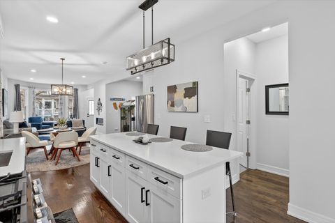 Tiny photo for 2817 N Sacramento Avenue, Chicago, IL 60618 (MLS # 12577797)