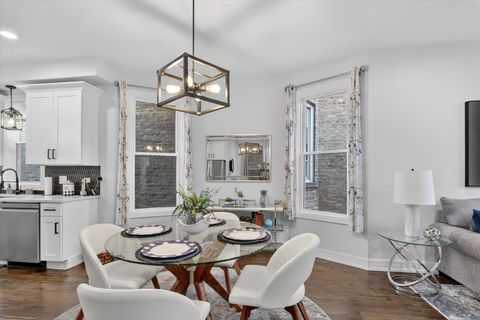 Tiny photo for 2817 N Sacramento Avenue, Chicago, IL 60618 (MLS # 12577797)