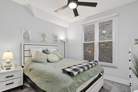 Tiny photo for 2817 N Sacramento Avenue, Chicago, IL 60618 (MLS # 12577797)