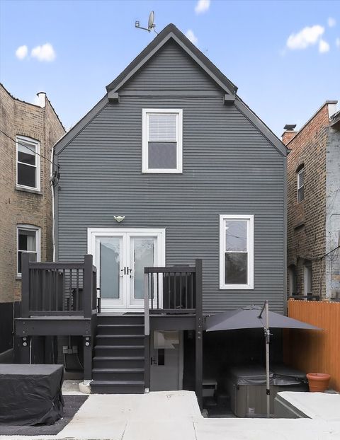 Tiny photo for 2817 N Sacramento Avenue, Chicago, IL 60618 (MLS # 12577797)