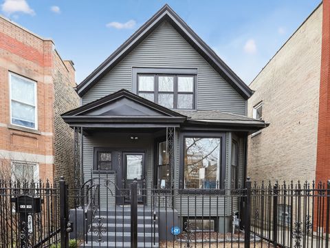 2817 N Sacramento Avenue Chicago IL 60618
