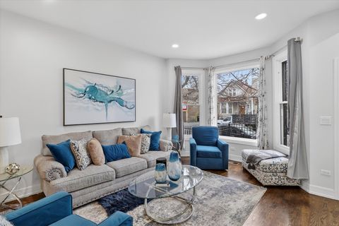 Tiny photo for 2817 N Sacramento Avenue, Chicago, IL 60618 (MLS # 12577797)