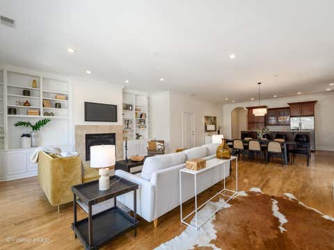 Tiny photo for 802 W WOLFRAM Street #3N, Chicago, IL 60657 (MLS # 12712679)