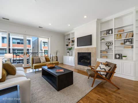 Tiny photo for 802 W WOLFRAM Street #3N, Chicago, IL 60657 (MLS # 12712679)