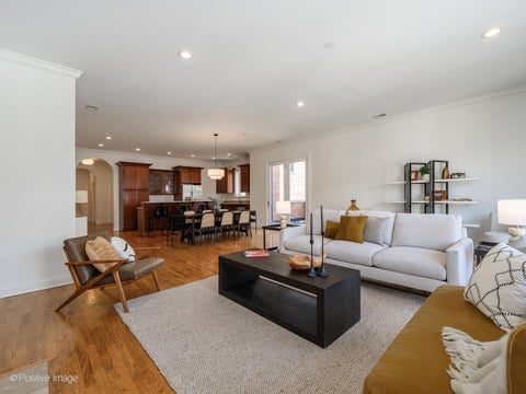Tiny photo for 802 W WOLFRAM Street #3N, Chicago, IL 60657 (MLS # 12712679)