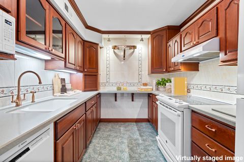 Tiny photo for 201 E Chestnut Street #21C, Chicago, IL 60611 (MLS # 12506831)