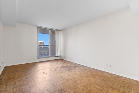 Tiny photo for 201 E Chestnut Street #21C, Chicago, IL 60611 (MLS # 12506831)
