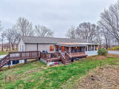 Tiny photo for 32415 N 600 E Road, Streator, IL 61364 (MLS # 12518871)