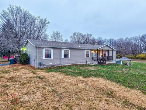 Photo of 32415 N 600 E Road, Streator, IL 61364 (MLS # 12518871)