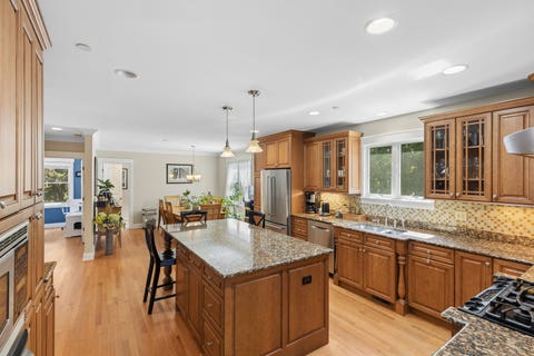 Tiny photo for 118 Waverly Road, Barrington, IL 60010 (MLS # 12697664)