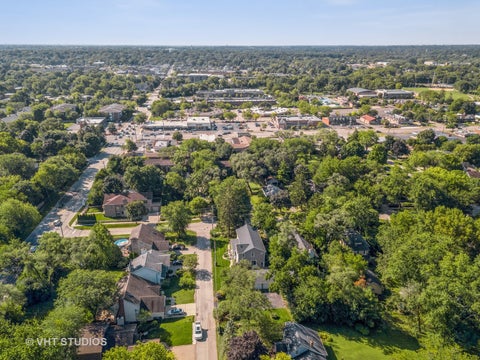 Tiny photo for 118 Waverly Road, Barrington, IL 60010 (MLS # 12697664)