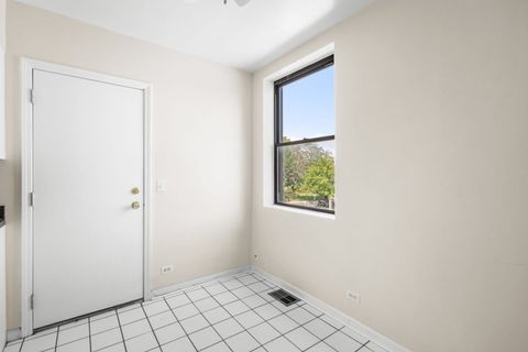Tiny photo for 4523.5 S Drexel Boulevard #2W, Chicago, IL 60653 (MLS # 12500995)