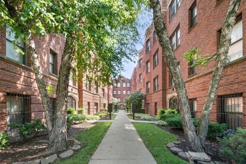 Tiny photo for 4523.5 S Drexel Boulevard #2W, Chicago, IL 60653 (MLS # 12500995)