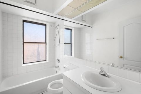 Tiny photo for 4523.5 S Drexel Boulevard #2W, Chicago, IL 60653 (MLS # 12500995)