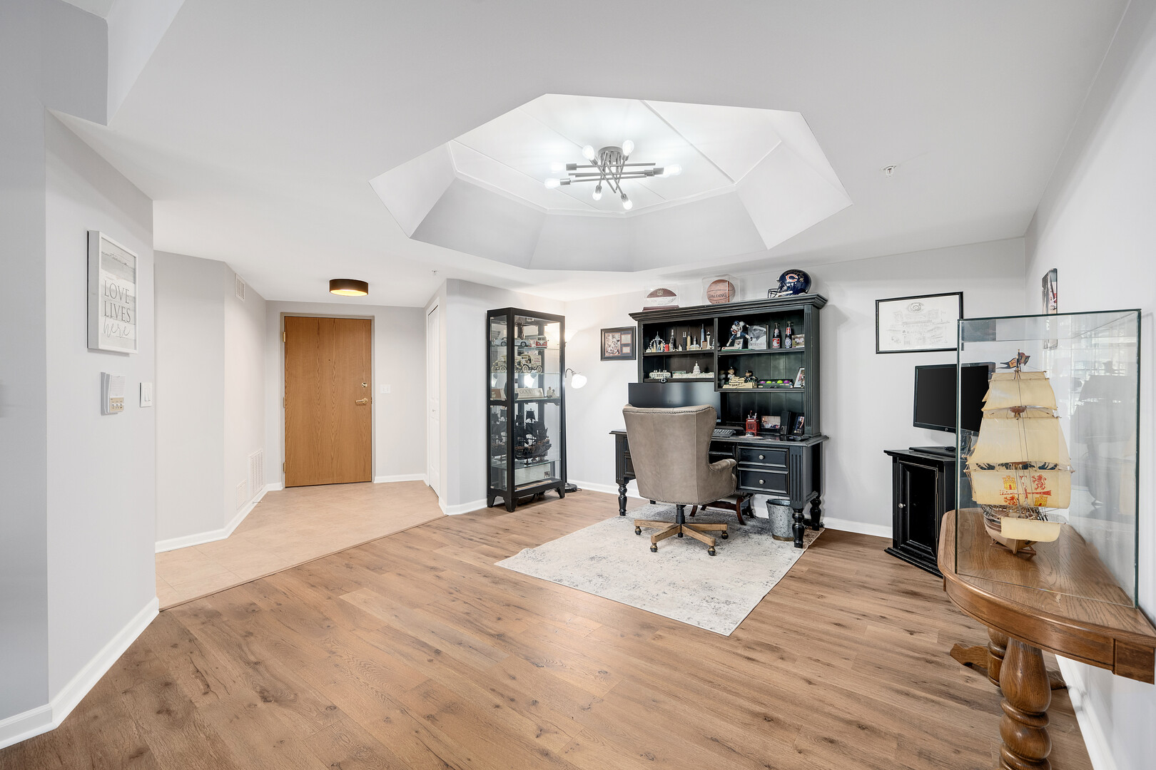 8505 Woodward Avenue 102