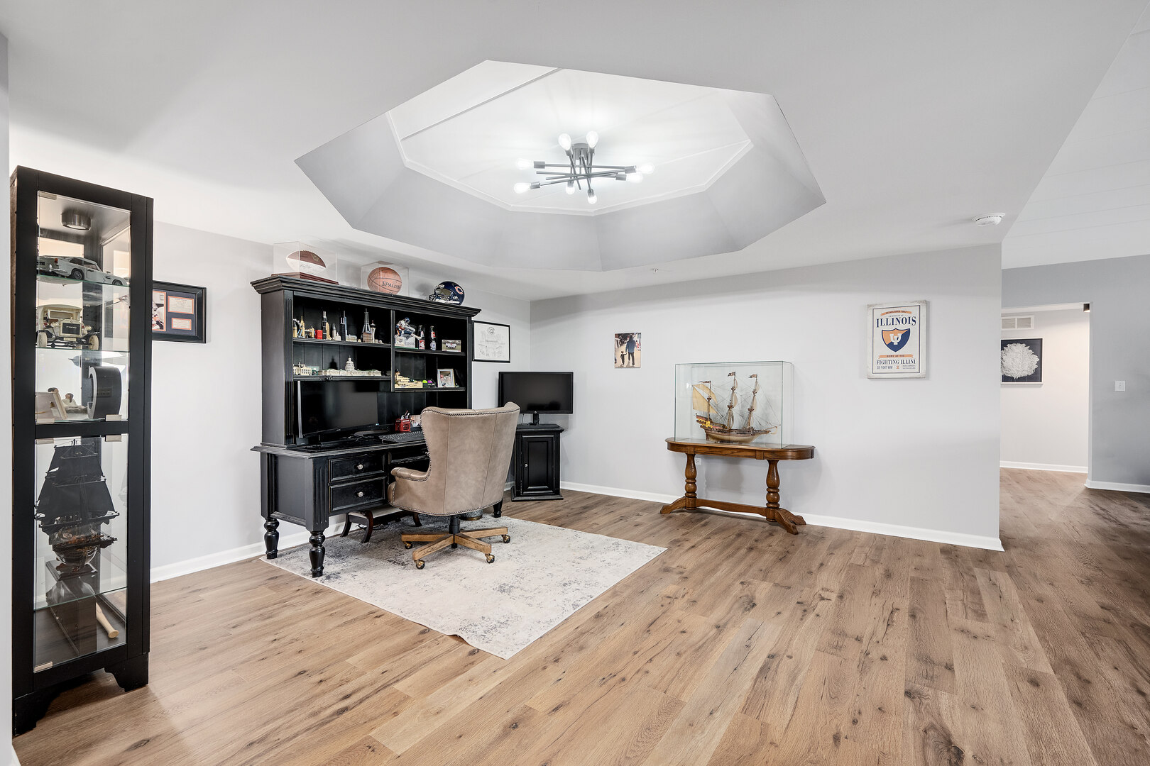 8505 Woodward Avenue 102