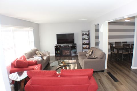 Tiny photo for 5113 44th Avenue, Moline, IL 61265 (MLS # 12571437)