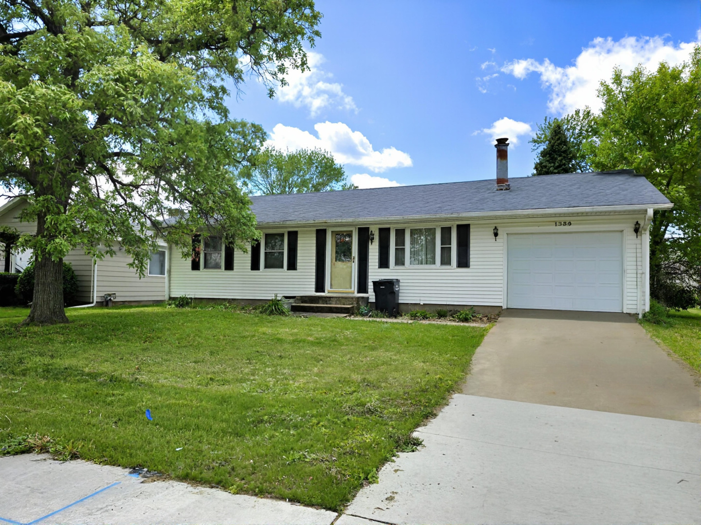 1350 Springdale Drive