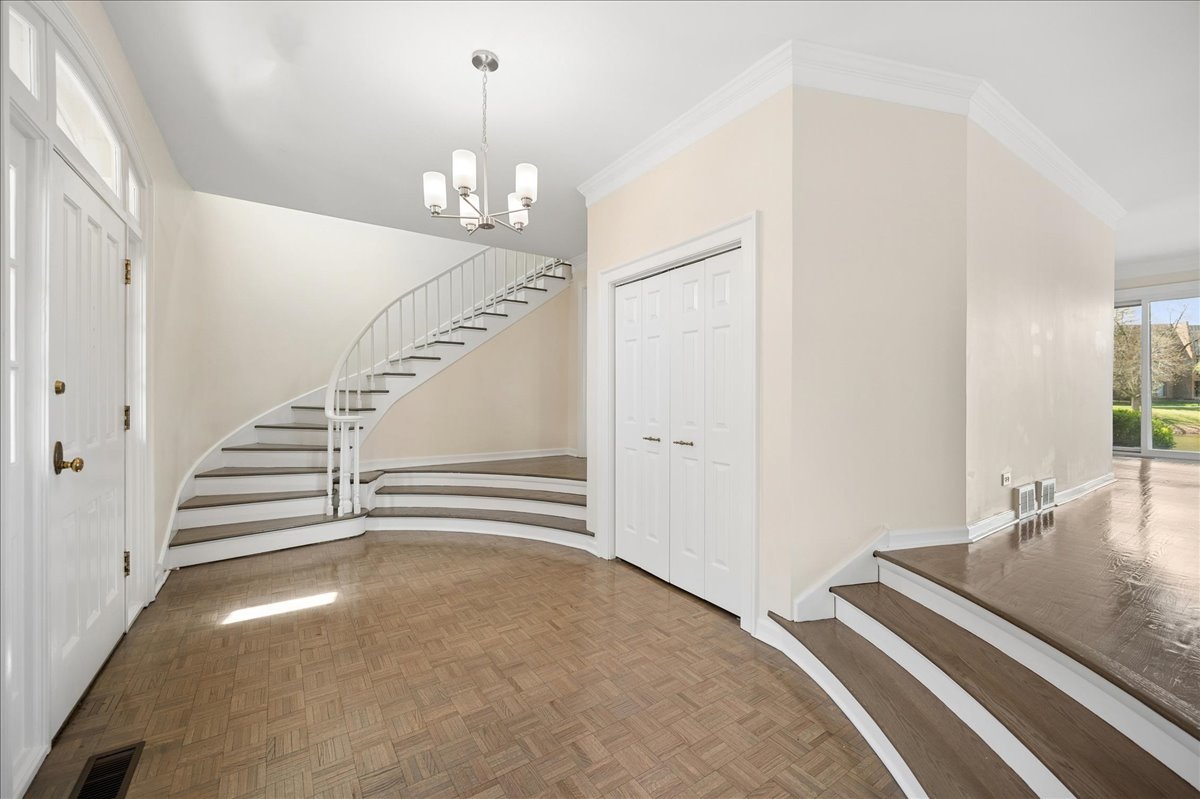 6 The Court Of Chapel Wood