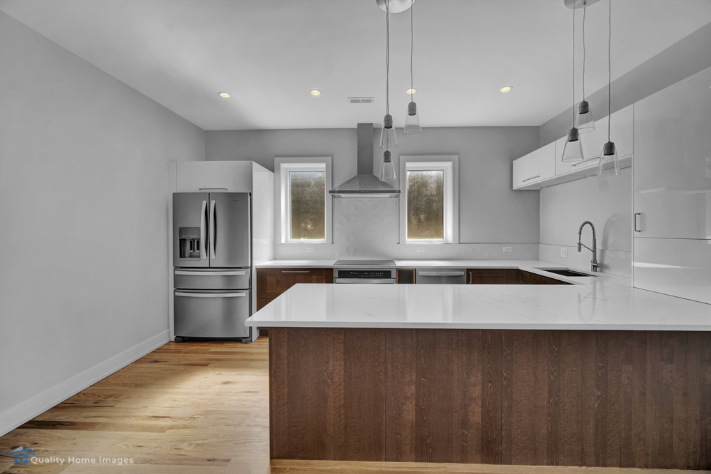 2851 N Clybourn Avenue 1