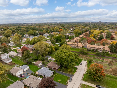 Tiny photo for 3902 N Adams Street, Westmont, IL 60559 (MLS # 12776185)