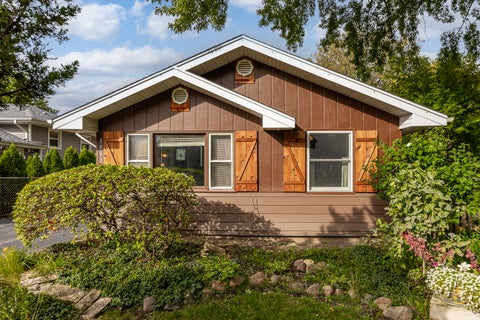 Tiny photo for 3902 N Adams Street, Westmont, IL 60559 (MLS # 12776185)