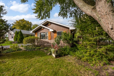 Tiny photo for 3902 N Adams Street, Westmont, IL 60559 (MLS # 12776185)