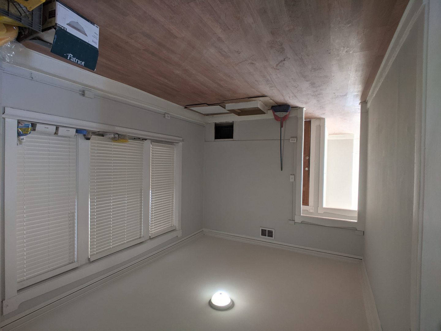 3700 W Wrightwood Avenue 1