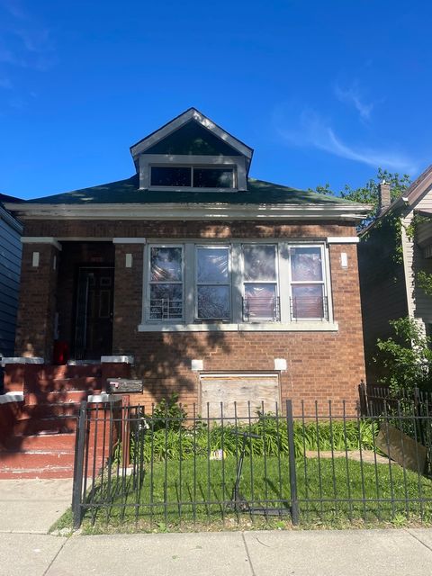 7241 S Carpenter Street Chicago IL 60621