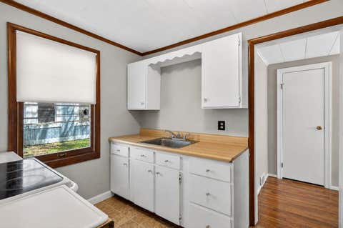 Tiny photo for 105 Edgewood Avenue, Crystal Lake, IL 60014 (MLS # 12738489)