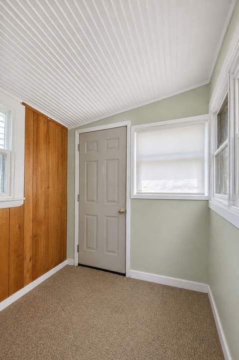 Tiny photo for 105 Edgewood Avenue, Crystal Lake, IL 60014 (MLS # 12738489)