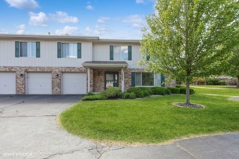 Tiny photo for 14402 S 90TH Court #1A, Orland Park, IL 60462 (MLS # 12466098)