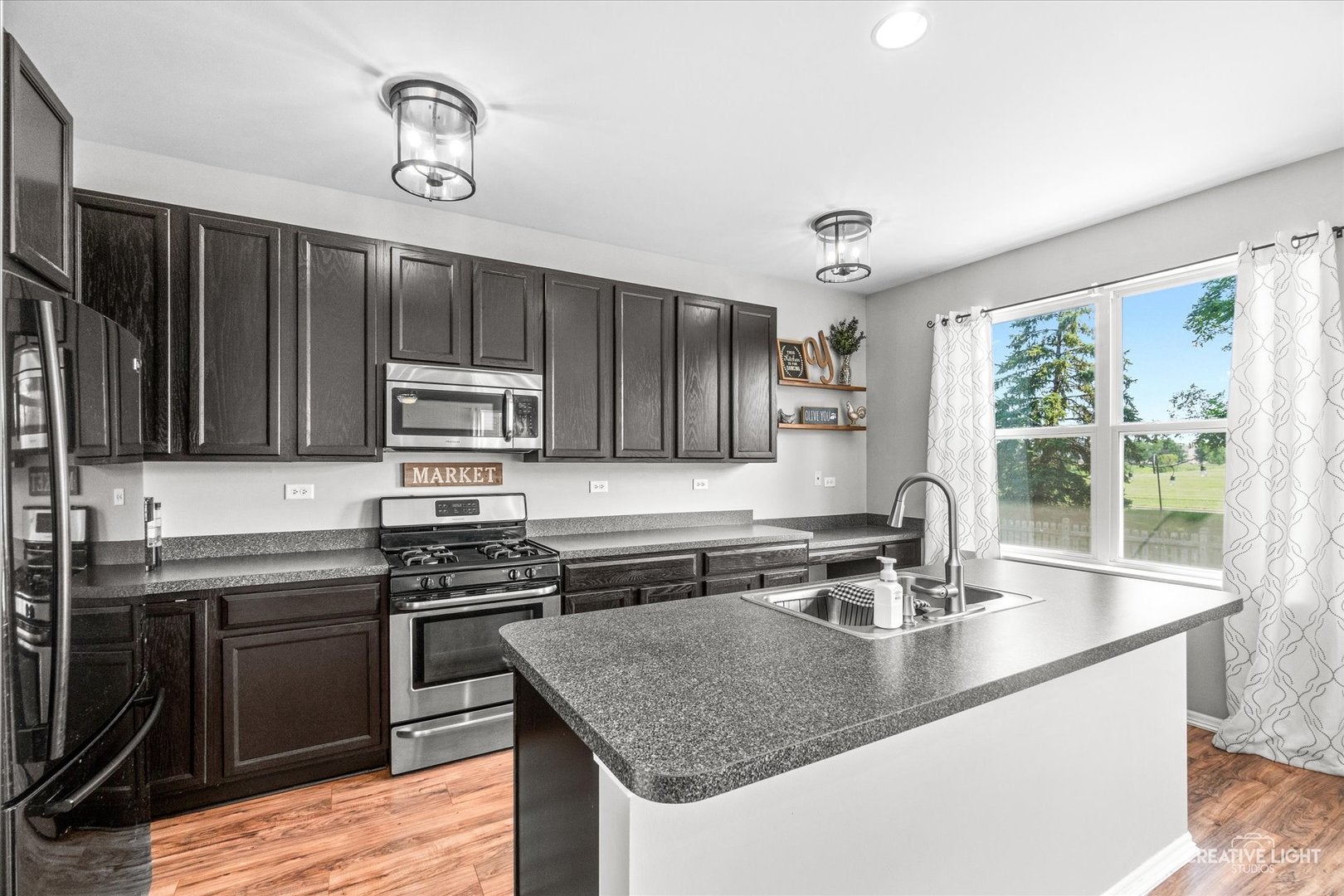 786 Bonaventure Drive