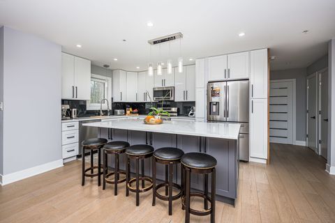 Tiny photo for 101 N Schoenbeck Road, Prospect Heights, IL 60070 (MLS # 12578086)