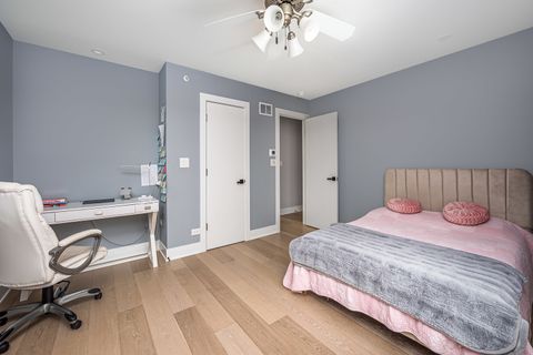 Tiny photo for 101 N Schoenbeck Road, Prospect Heights, IL 60070 (MLS # 12578086)