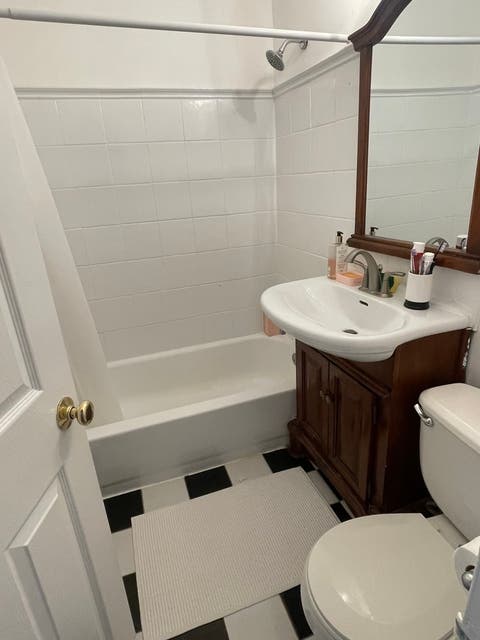 Tiny photo for 6833 N Oakley Avenue #3B, Chicago, IL 60645 (MLS # 12716956)