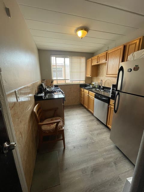 Tiny photo for 6833 N Oakley Avenue #3B, Chicago, IL 60645 (MLS # 12716956)